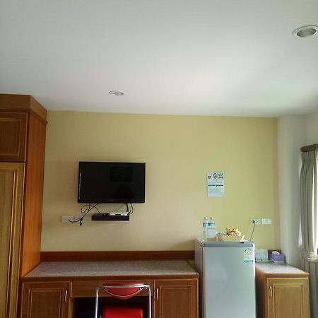 Yamjan Place Сурат Тхани Екстериор снимка