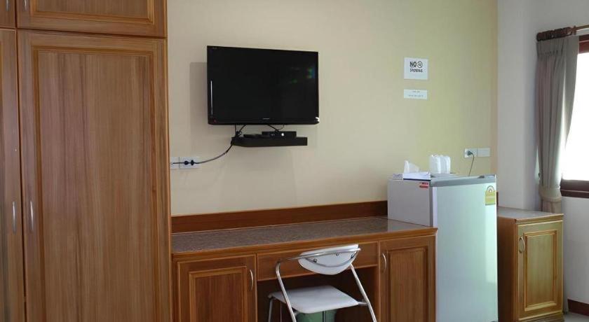 Yamjan Place Сурат Тхани Екстериор снимка