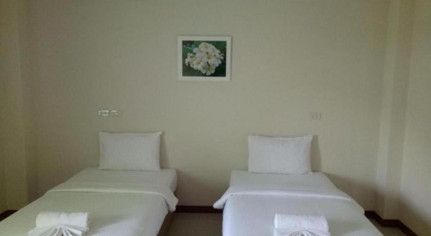Yamjan Place Сурат Тхани Екстериор снимка