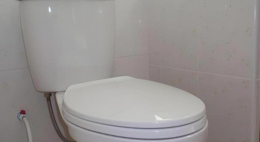 Yamjan Place Сурат Тхани Екстериор снимка